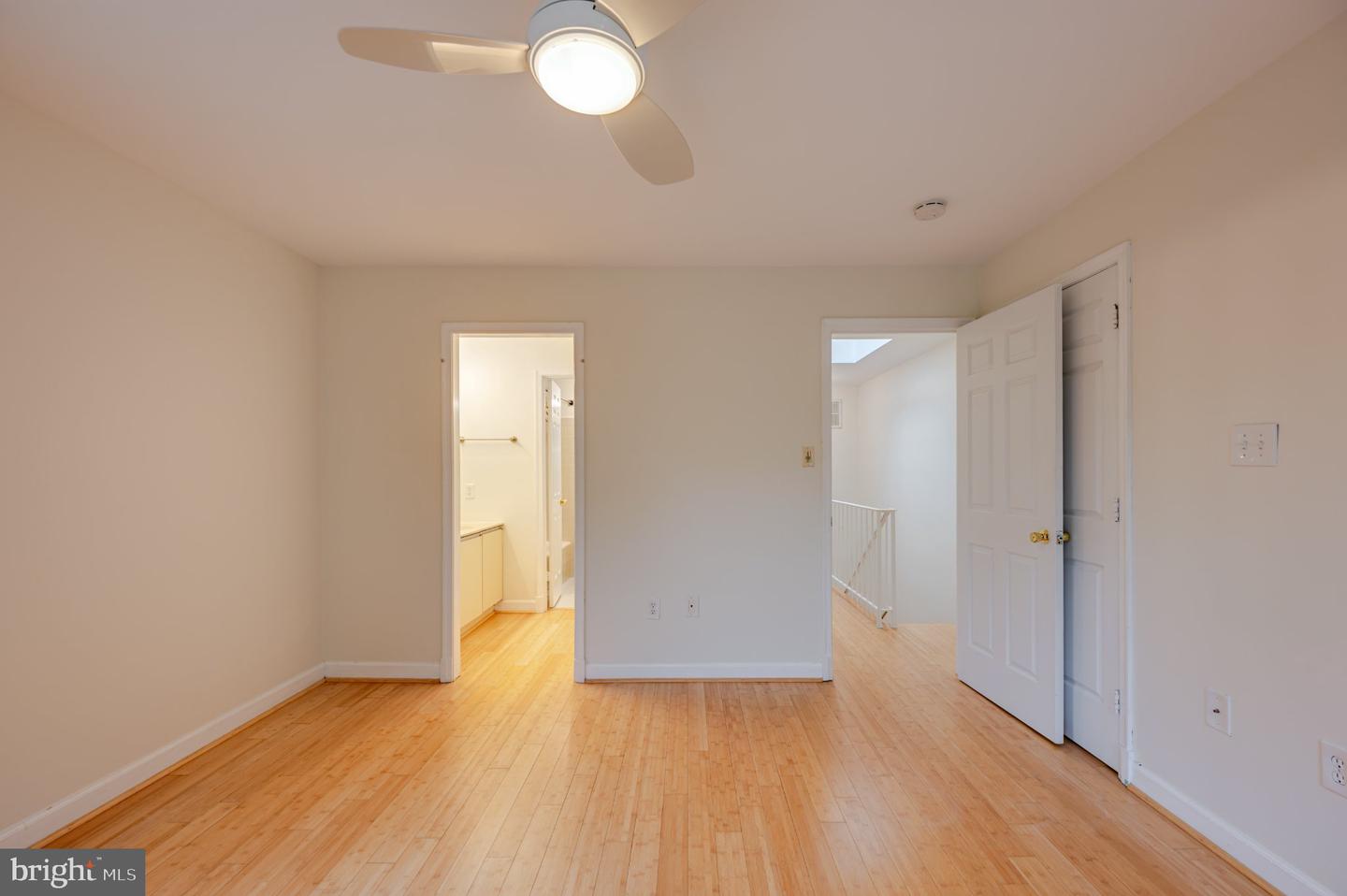 4605 Macarthur Blvd Nw #b Property Photo 26