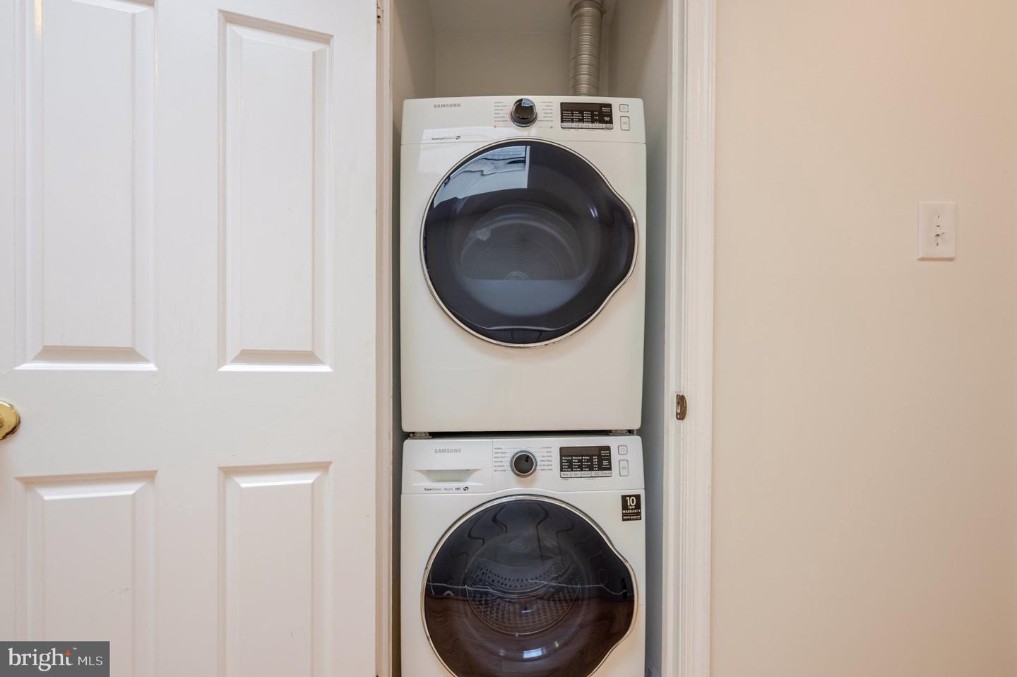 4605 Macarthur Blvd Nw #b Property Photo 33
