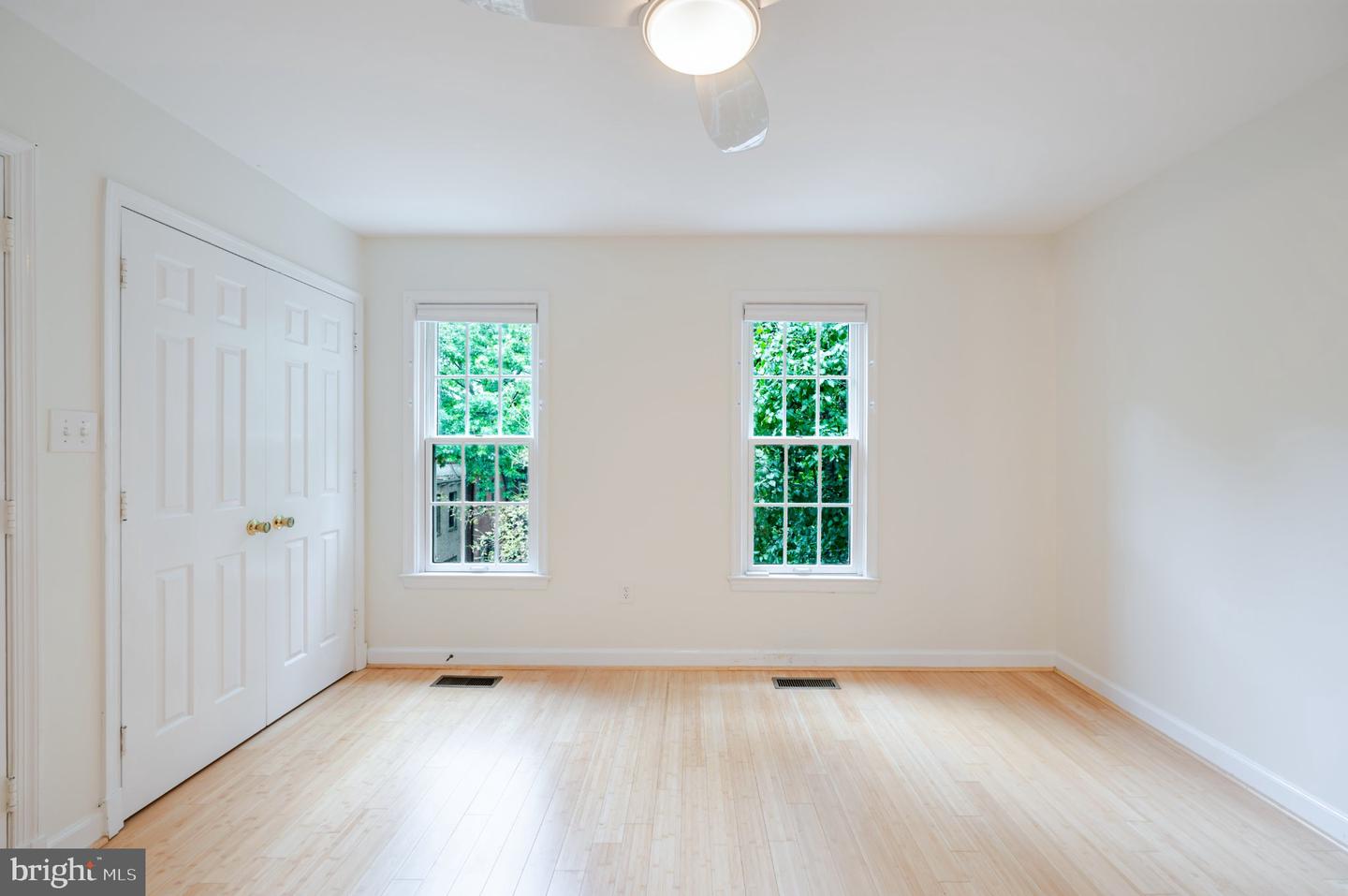 4605 Macarthur Blvd Nw #b Property Photo 36