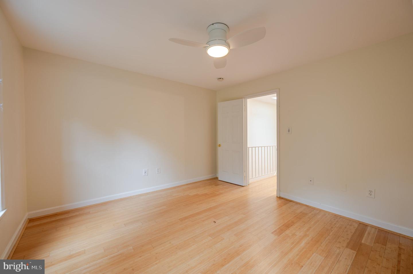 4605 Macarthur Blvd Nw #b Property Photo 38