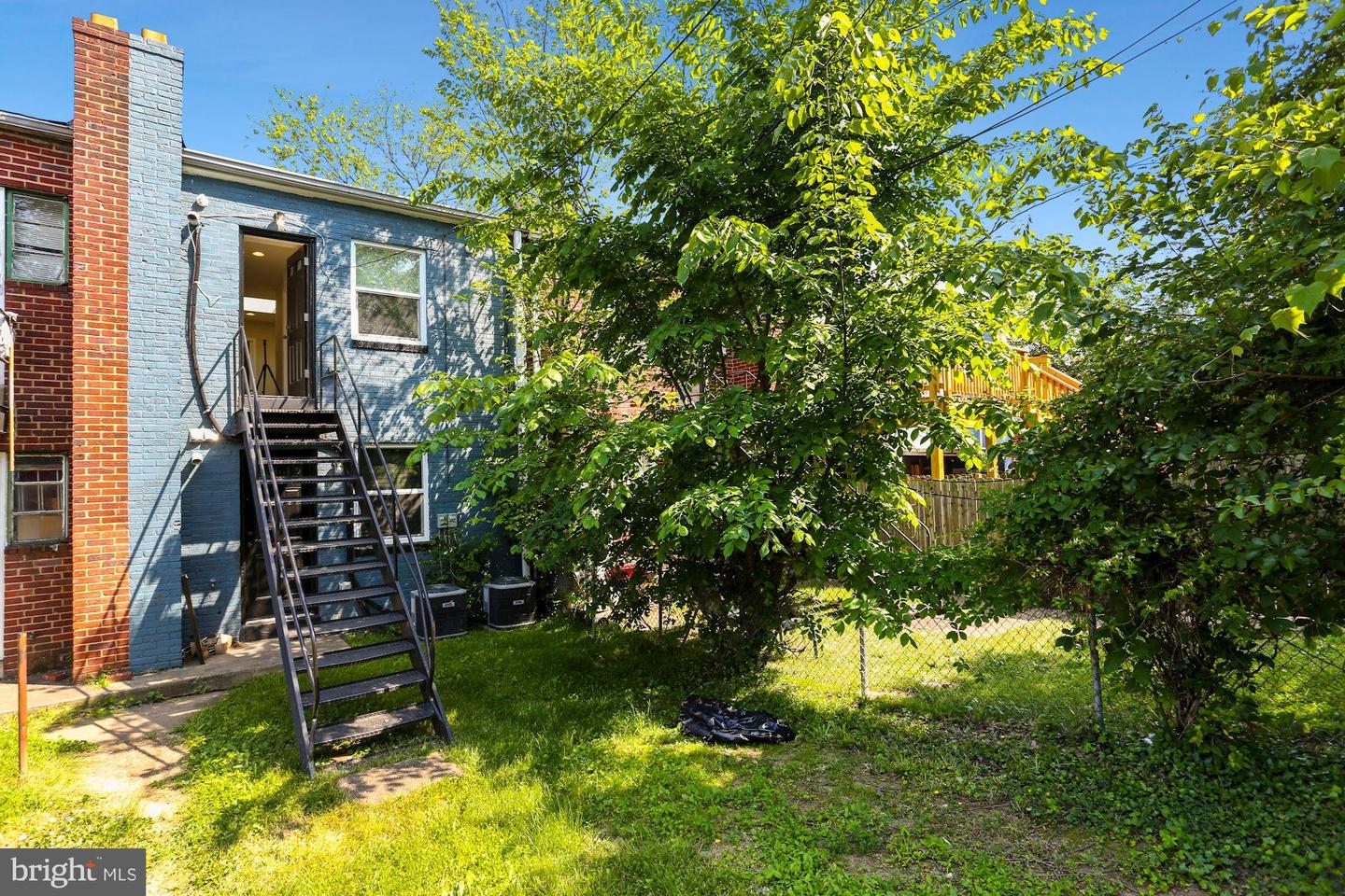 1268 16th St Ne #b Property Photo 15