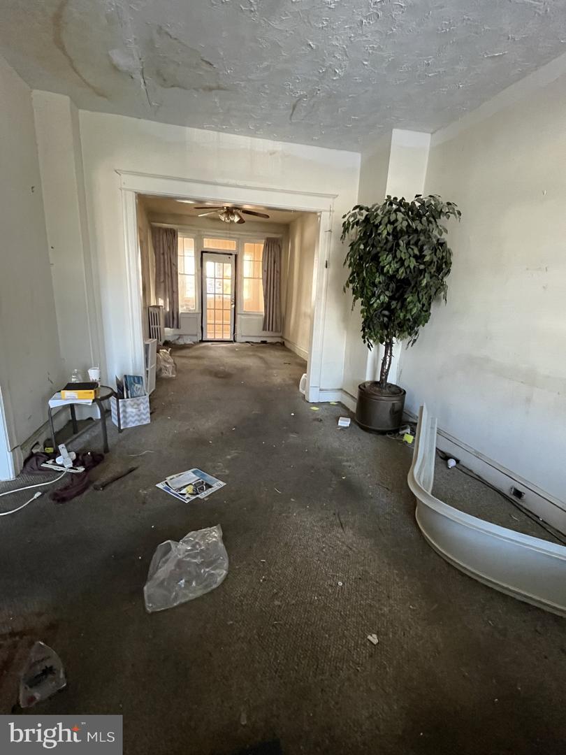 1813 M St Ne Property Photo 2