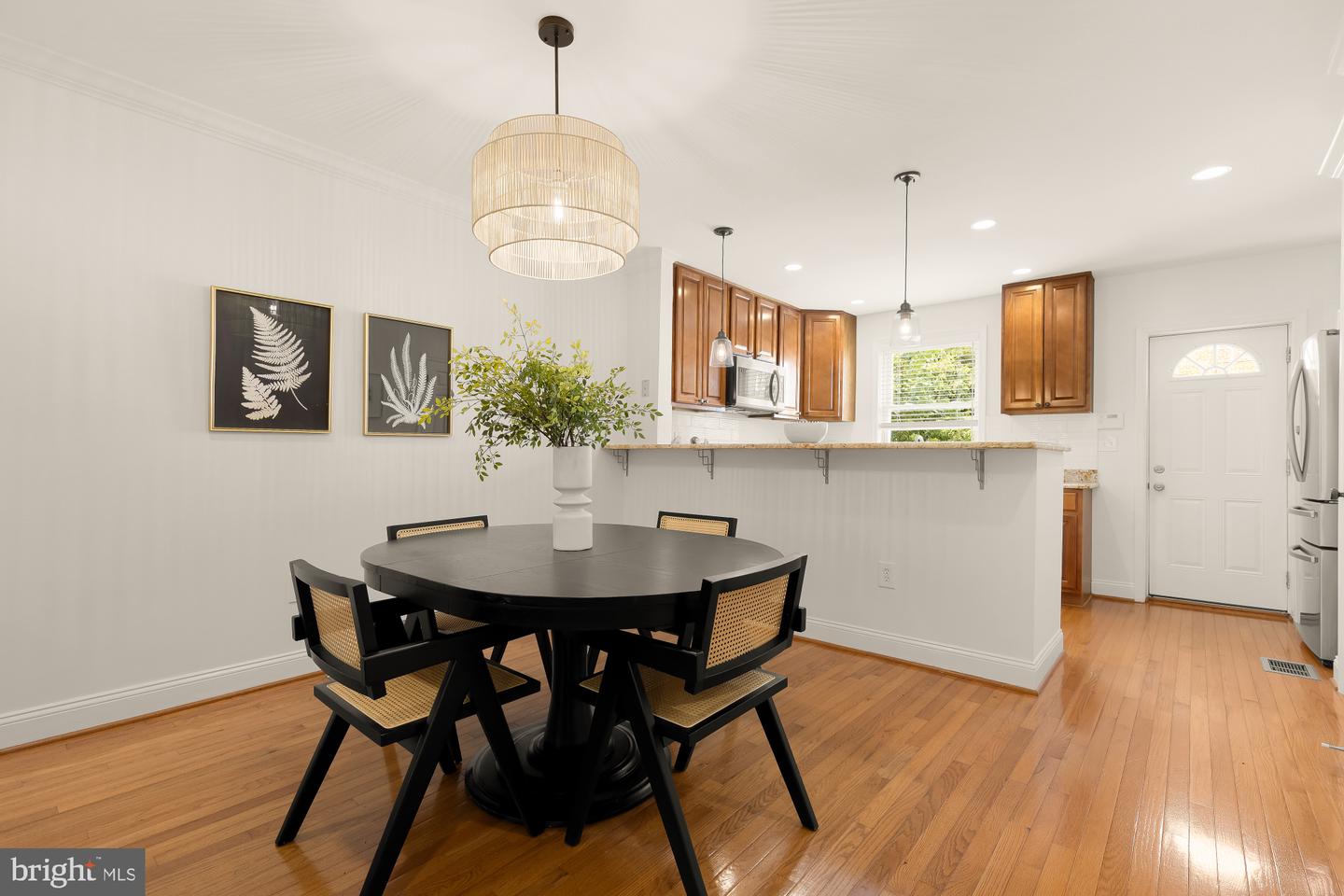 320 19th St Ne Property Photo 8