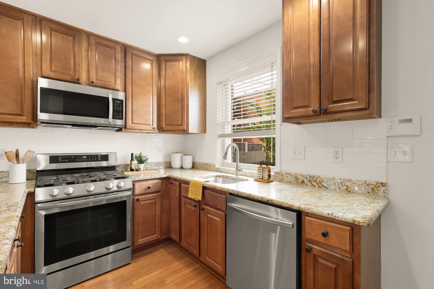 320 19th St Ne Property Photo 11