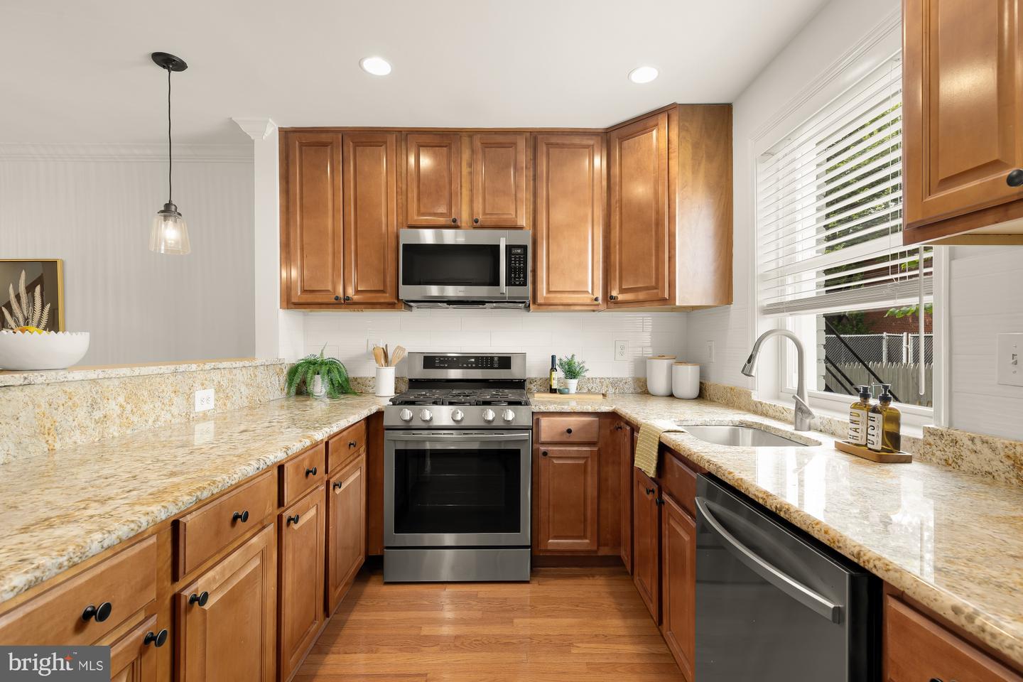 320 19th St Ne Property Photo 12