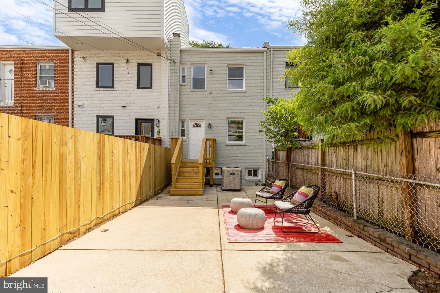 320 19th St Ne Property Photo 32