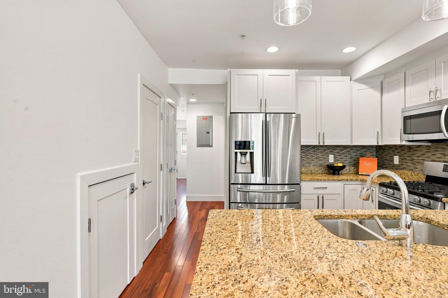 1512 F St Ne #2 Property Photo 11