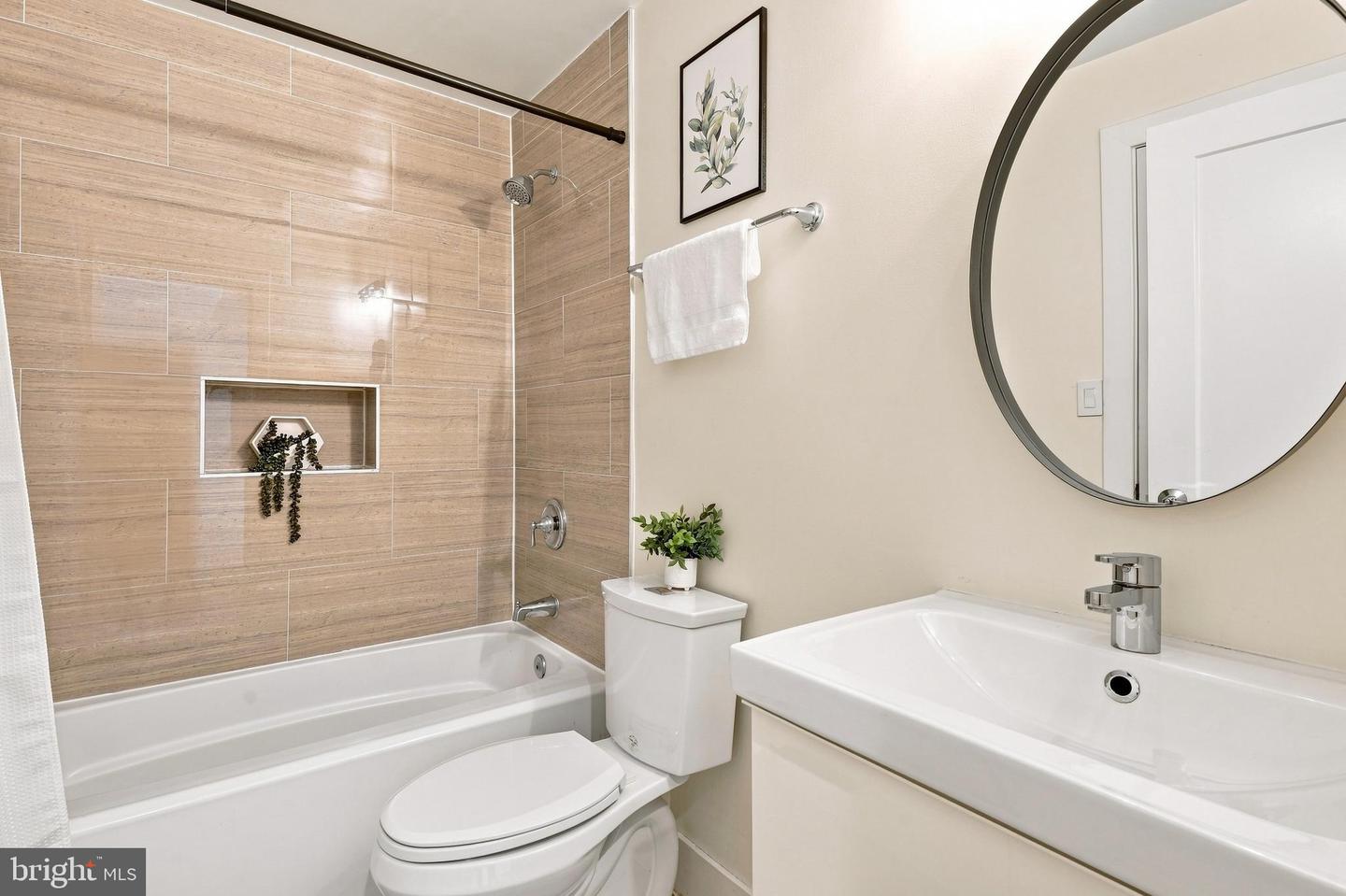 1512 F St Ne #2 Property Photo 16