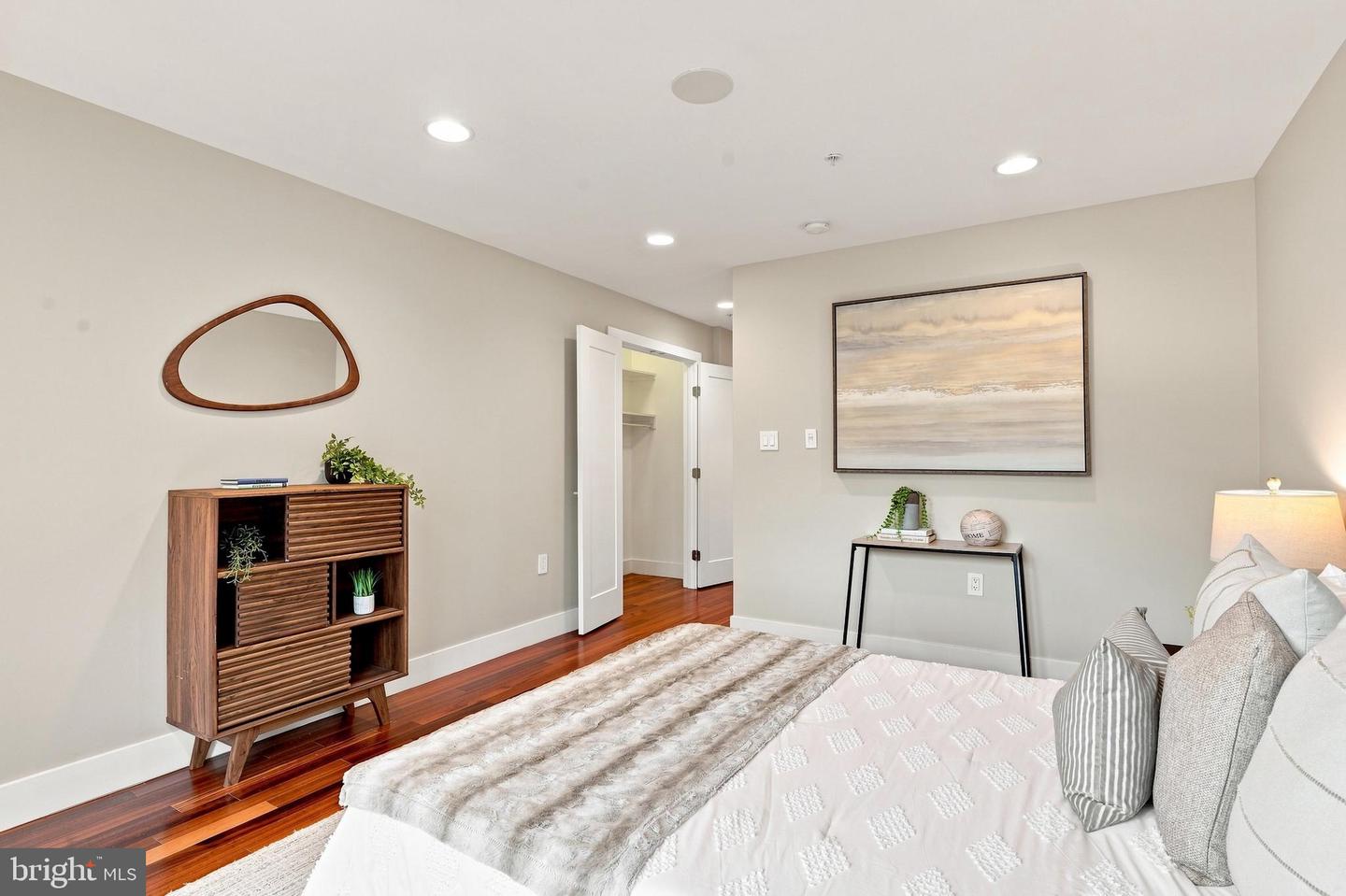 1512 F St Ne #2 Property Photo 22