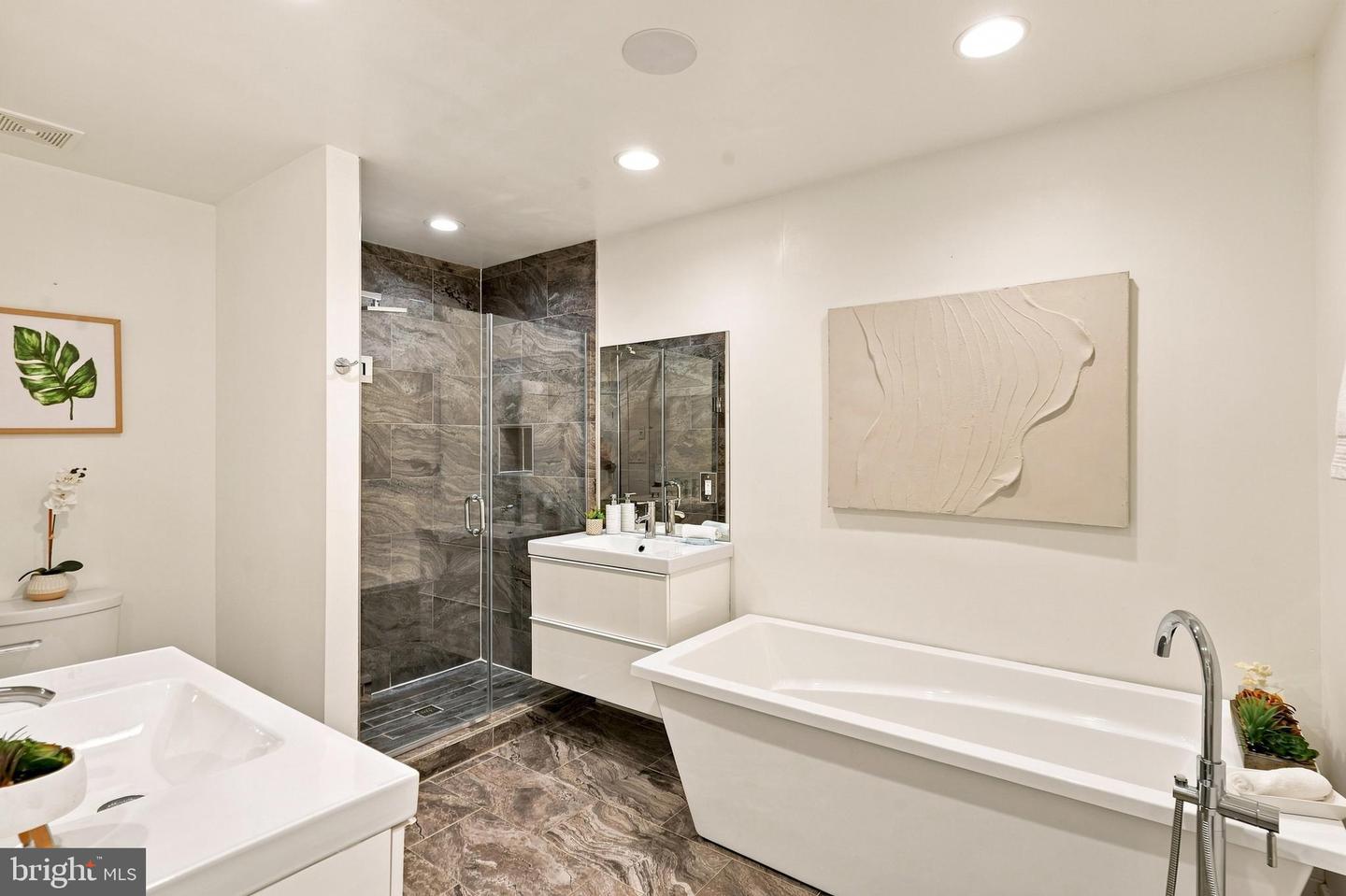 1512 F St Ne #2 Property Photo 27