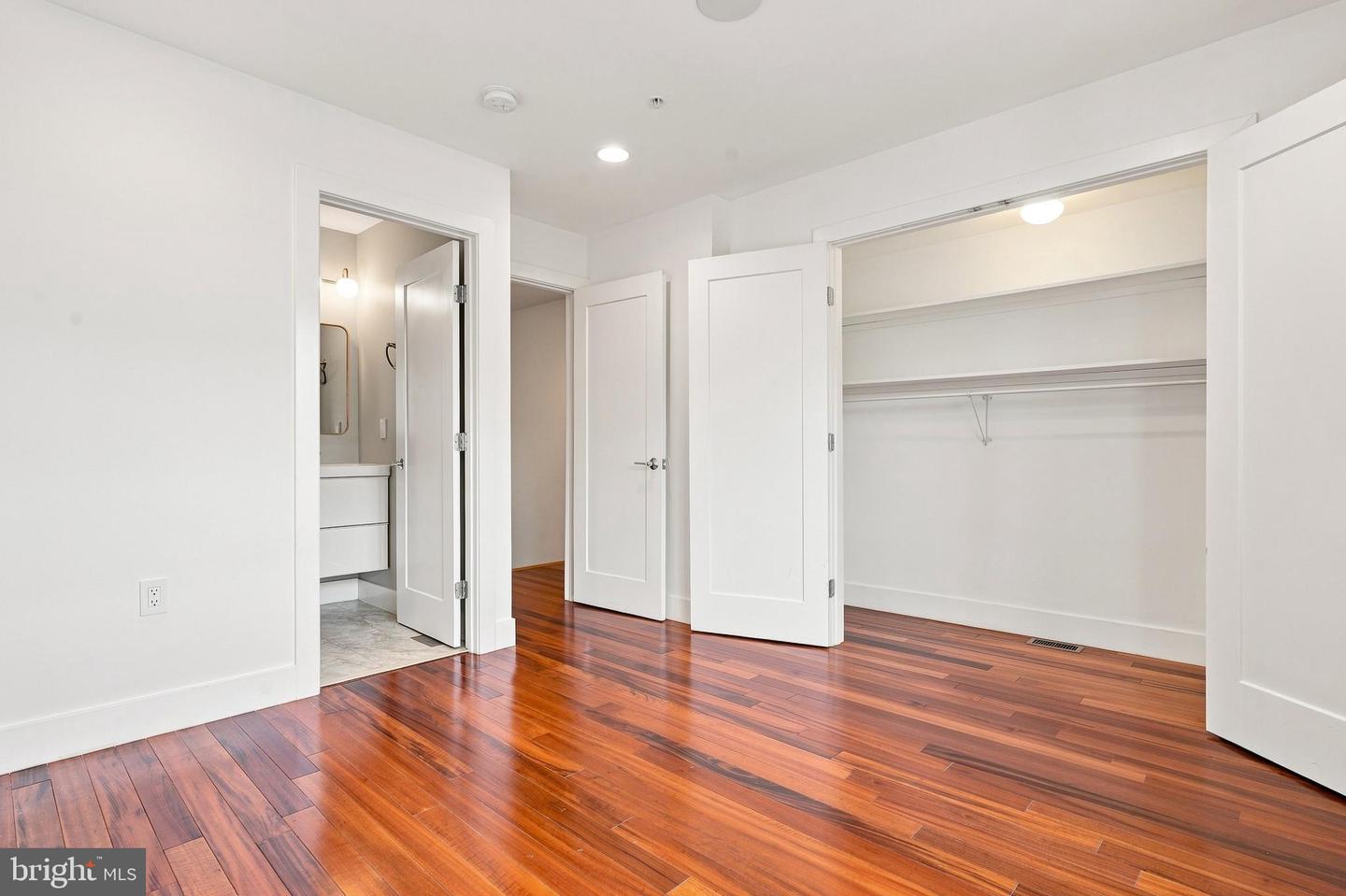 1512 F St Ne #2 Property Photo 33