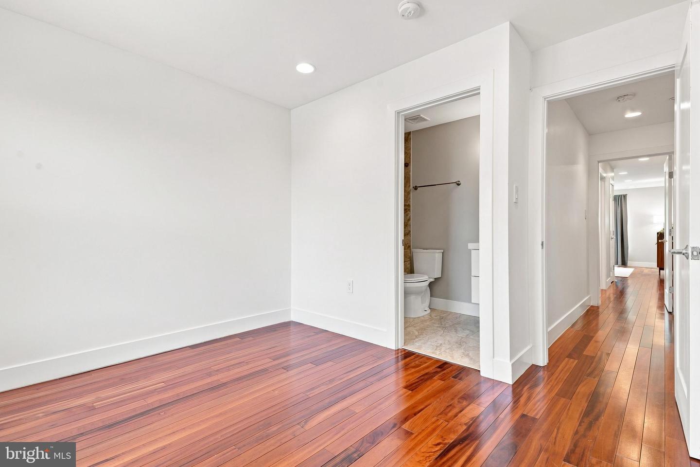 1512 F St Ne #2 Property Photo 34