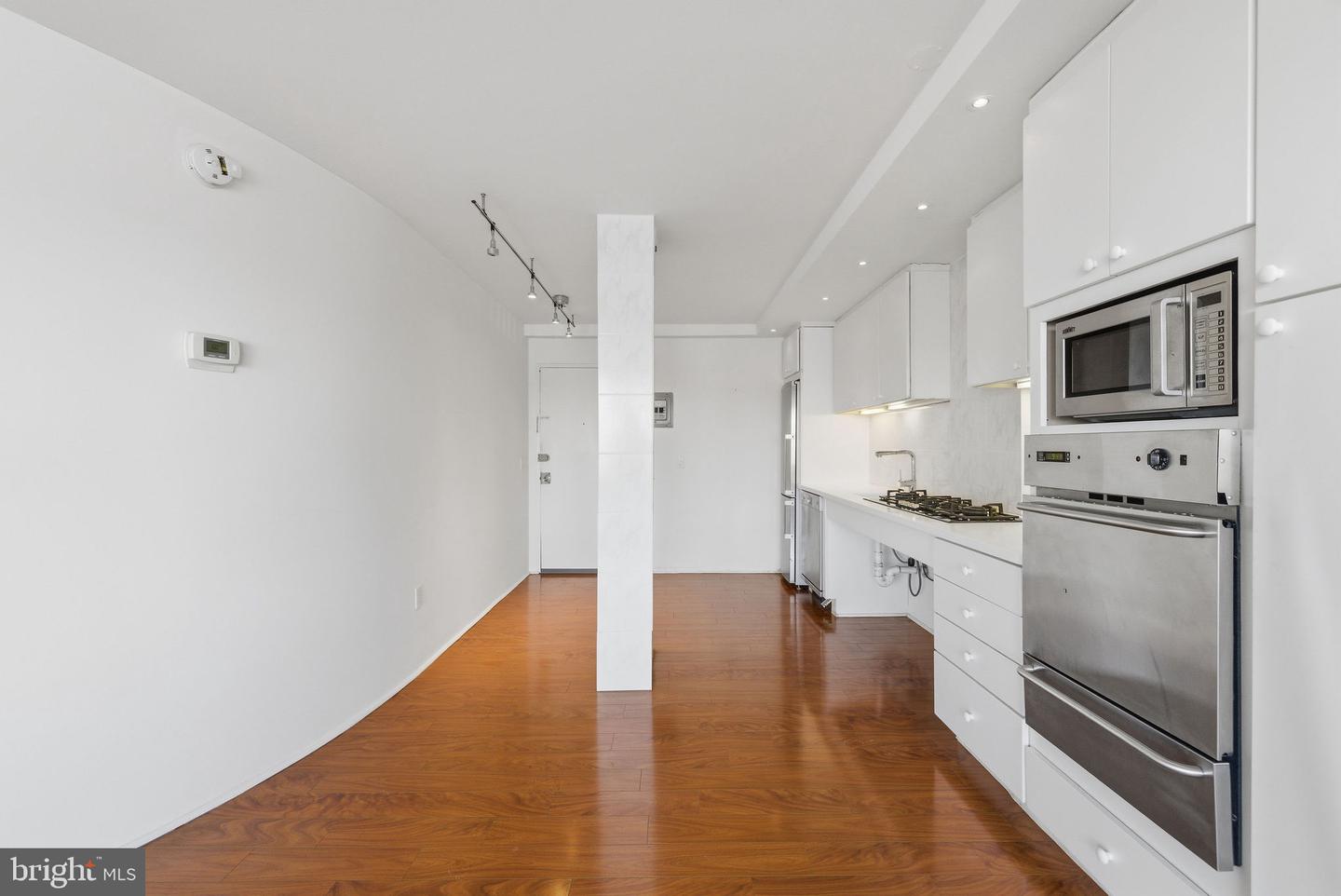 1330 New Hampshire Ave Nw #720 Property Photo 12
