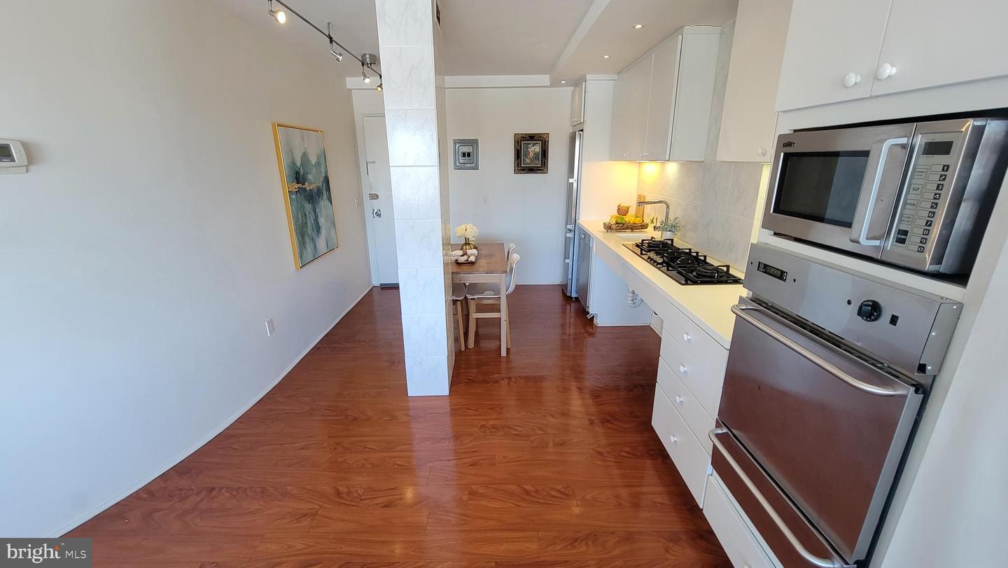 1330 New Hampshire Ave Nw #720 Property Photo 13