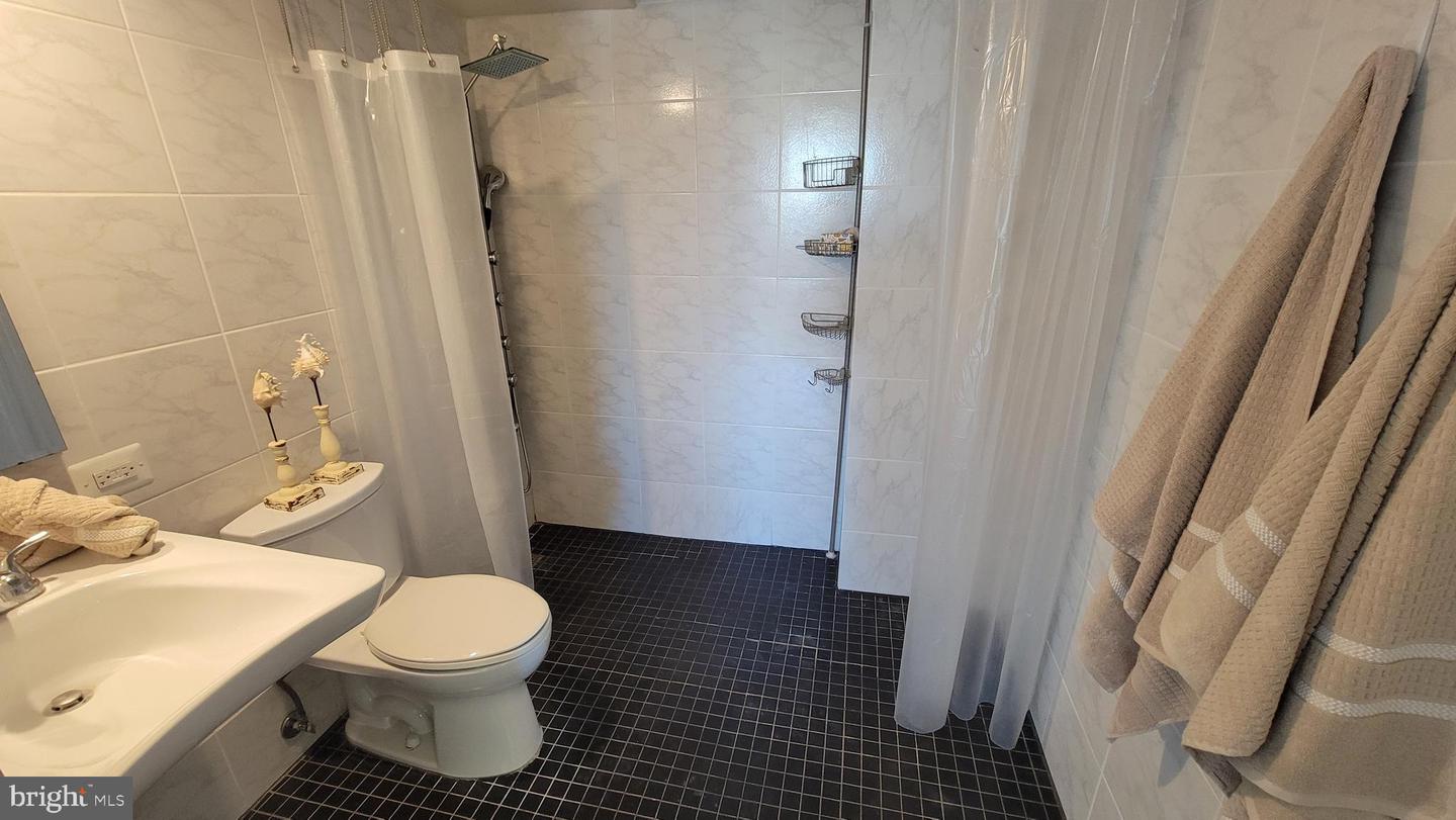 1330 New Hampshire Ave Nw #720 Property Photo 32