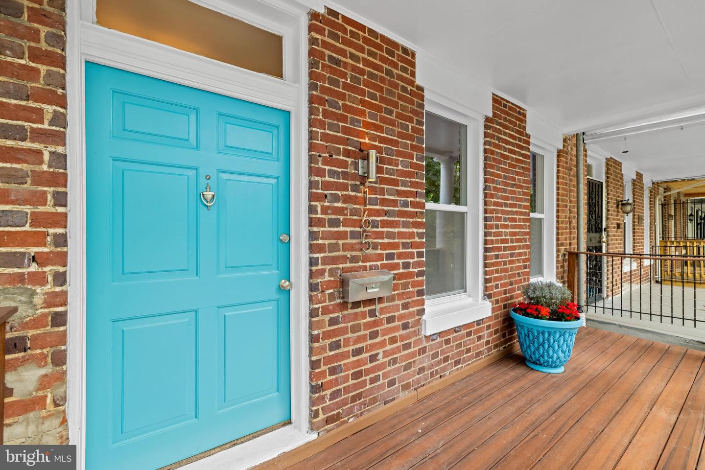 165 Adams St Nw Property Photo 4