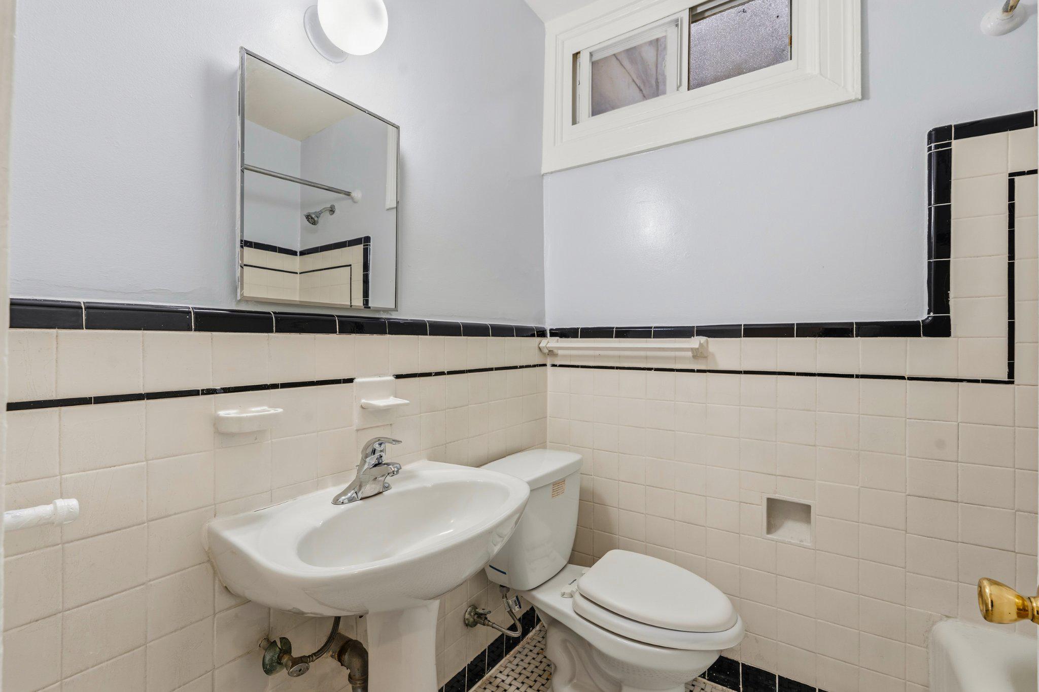 5324 4th St Nw #1 Property Photo 11