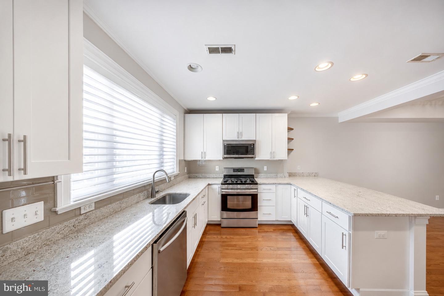 1505 Spring Pl Nw Property Photo 6