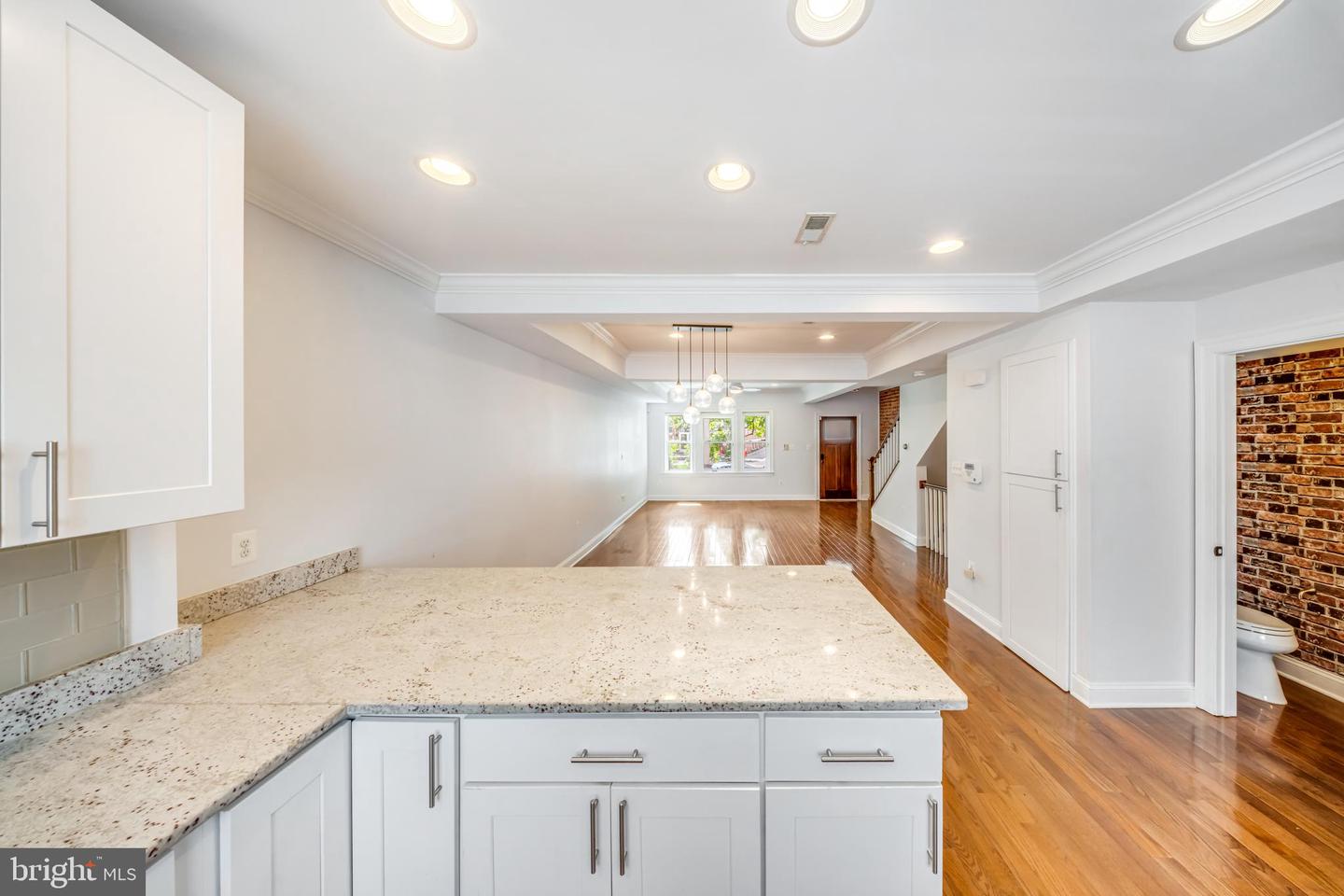 1505 Spring Pl Nw Property Photo 8