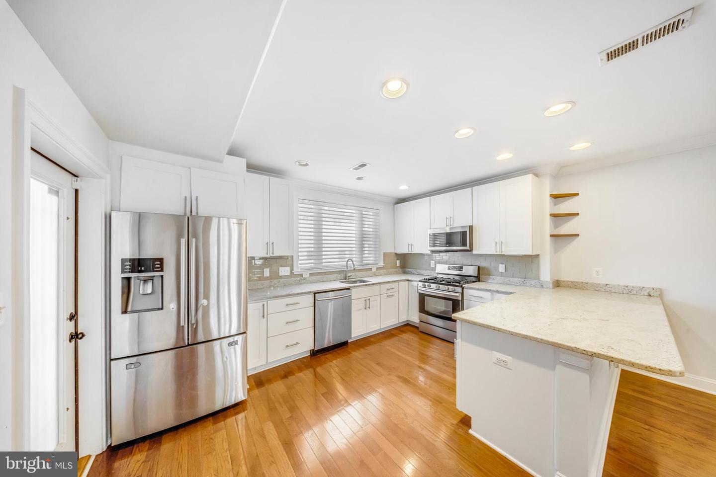 1505 Spring Pl Nw Property Photo 9