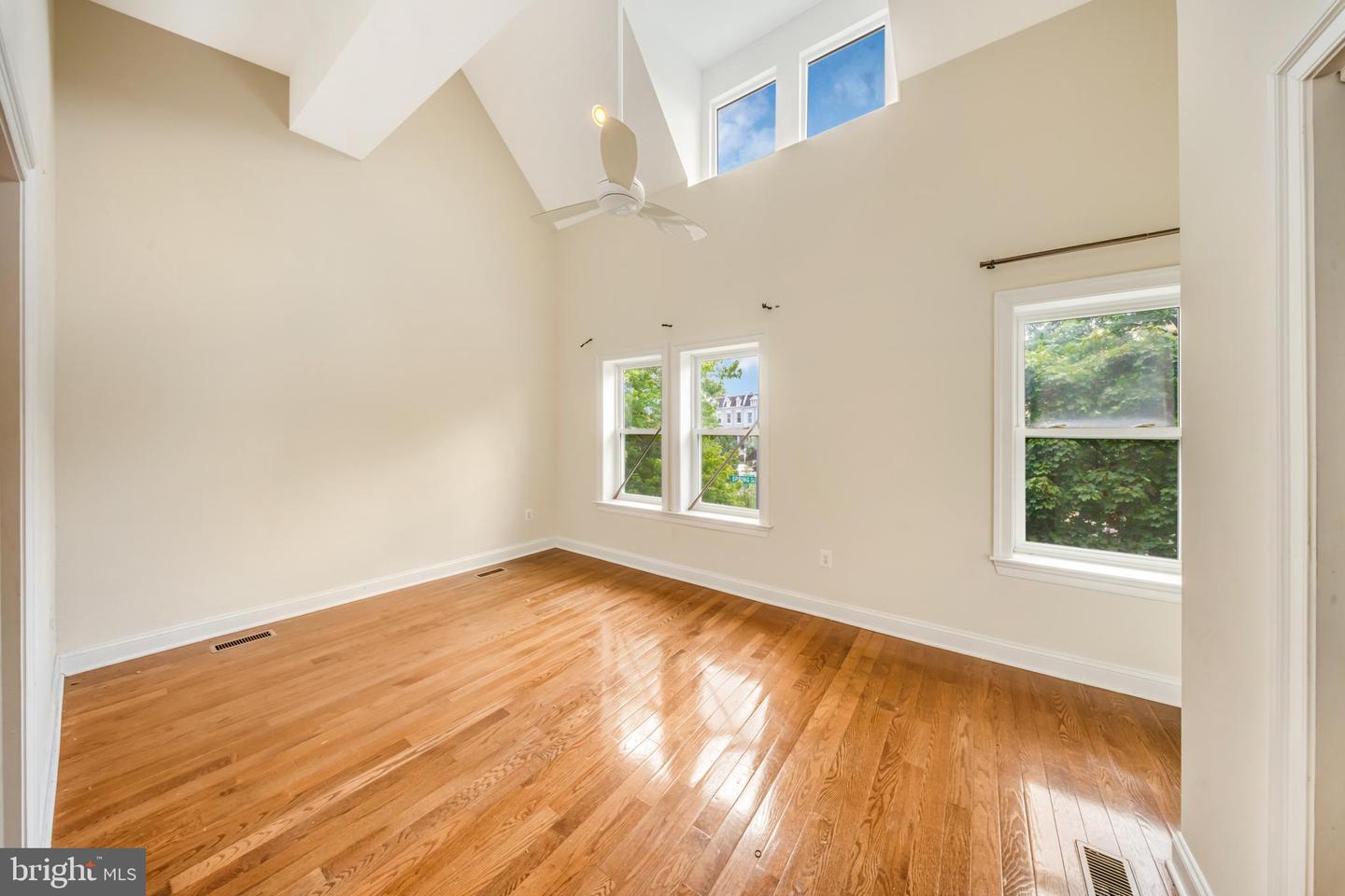 1505 Spring Pl Nw Property Photo 14