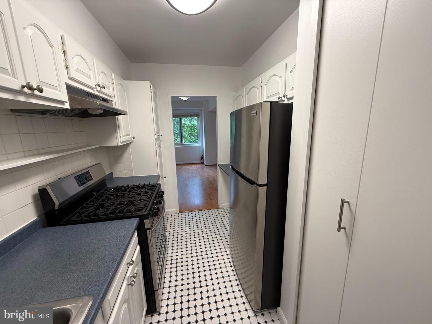 4201 Cathedral Ave Nw #303e Property Photo 9