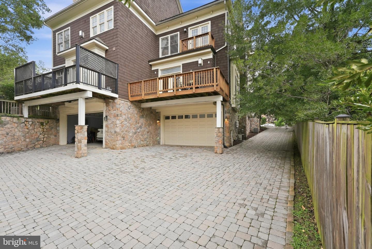 4462 Macarthur Blvd Nw Property Photo 37