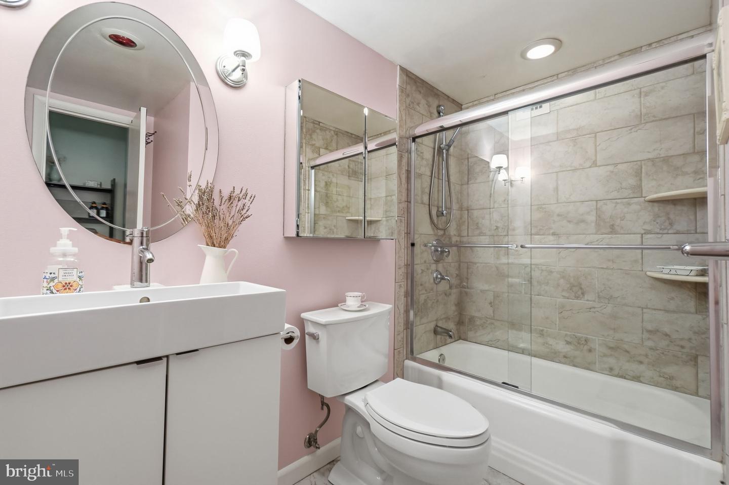 2939 Van Ness St Nw #106 Property Photo 25