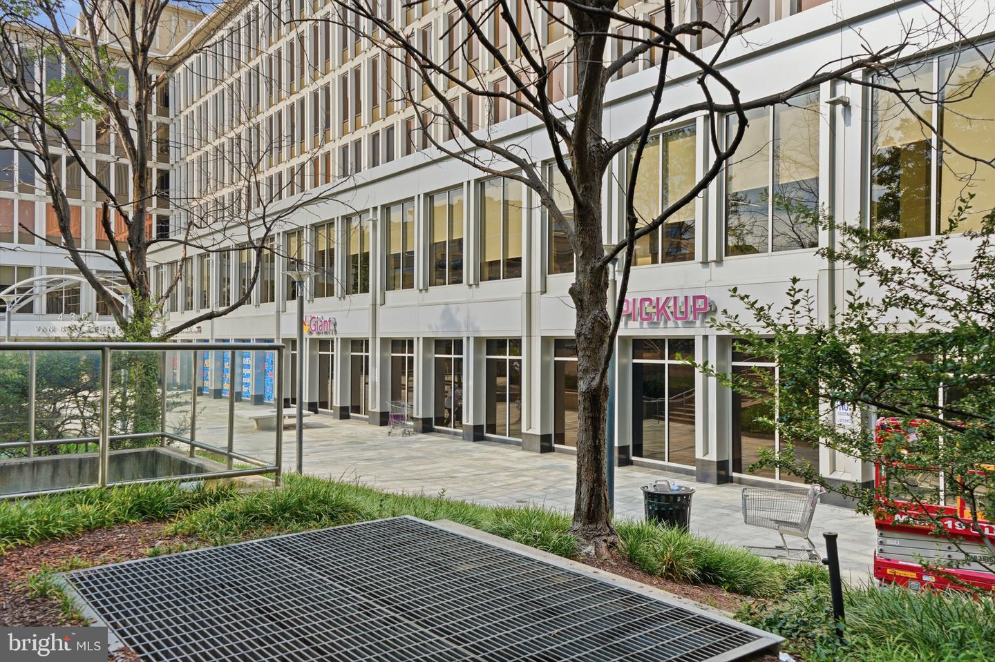 2939 Van Ness St Nw #106 Property Photo 44