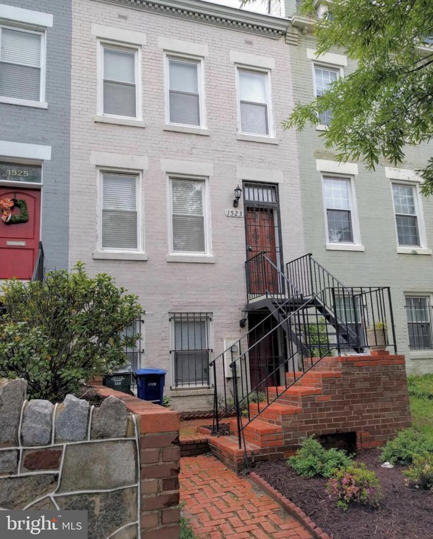 1523 PENNSYLVANIA AVE SE #2 Property Photo 1