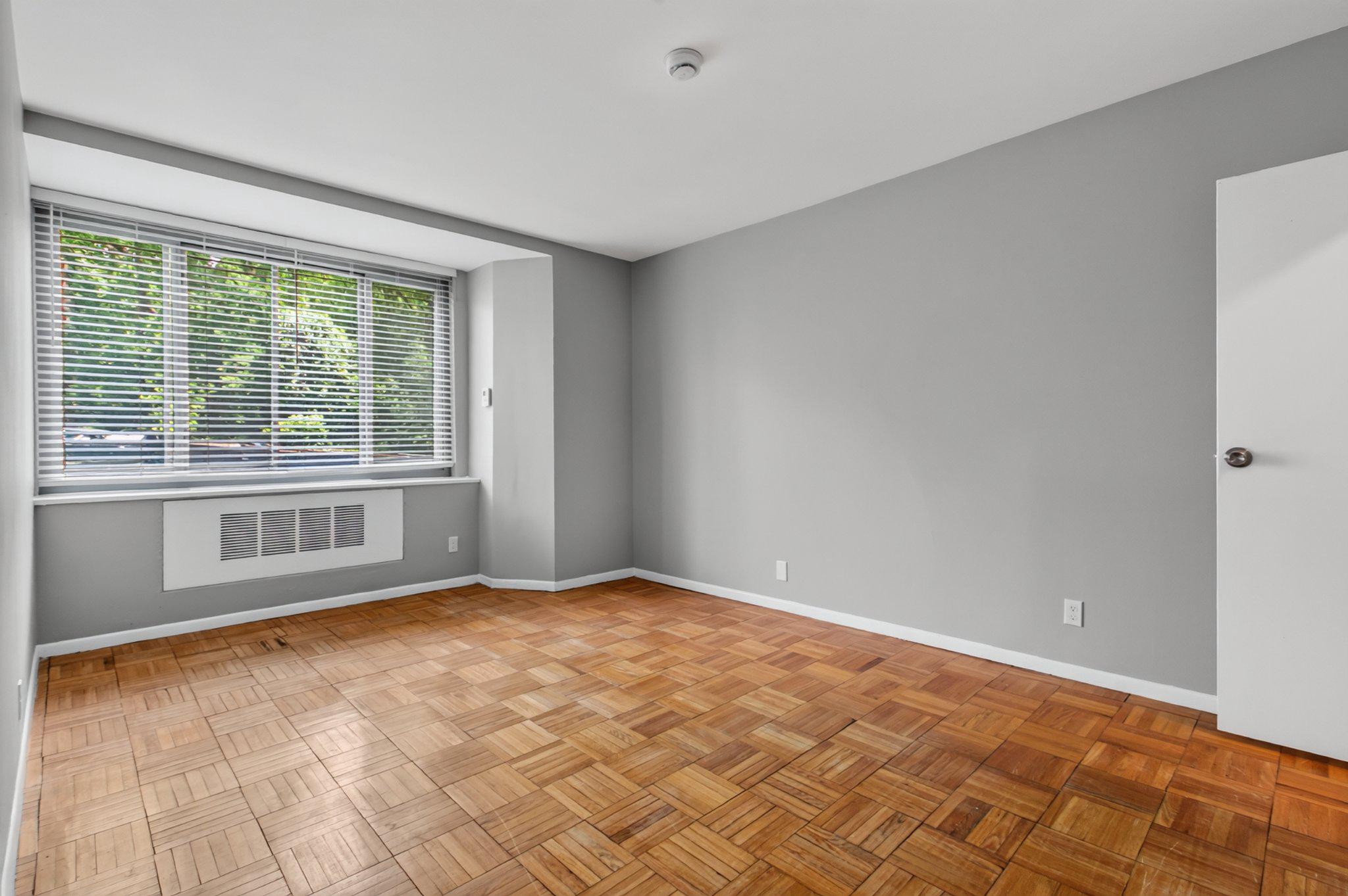4200 Cathedral Ave Nw #111 Property Photo 5