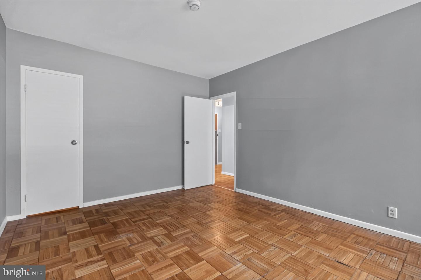 4200 Cathedral Ave Nw #111 Property Photo 13