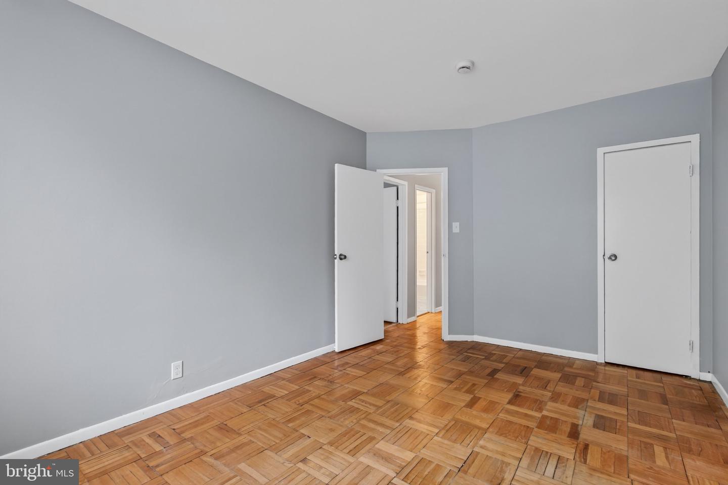 4200 Cathedral Ave Nw #111 Property Photo 15