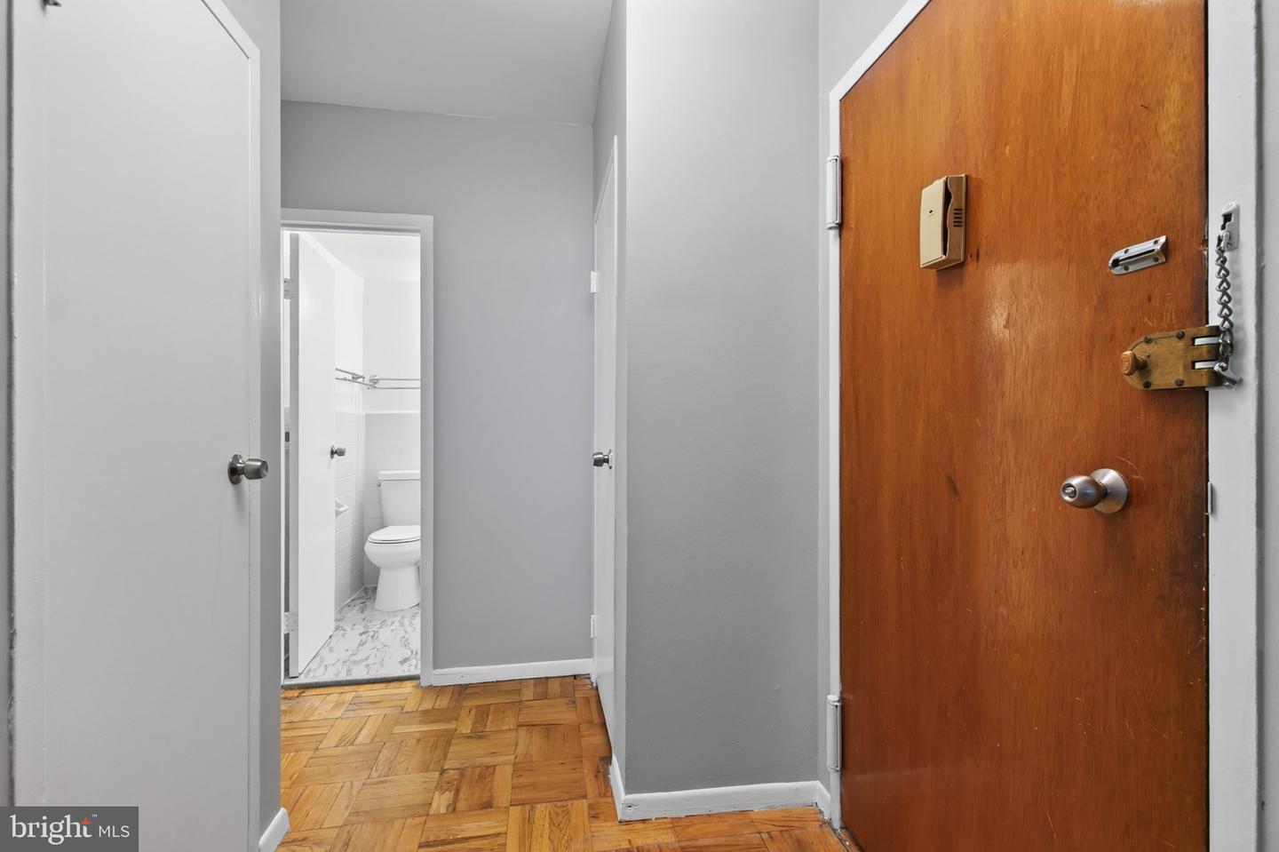 4200 Cathedral Ave Nw #111 Property Photo 16