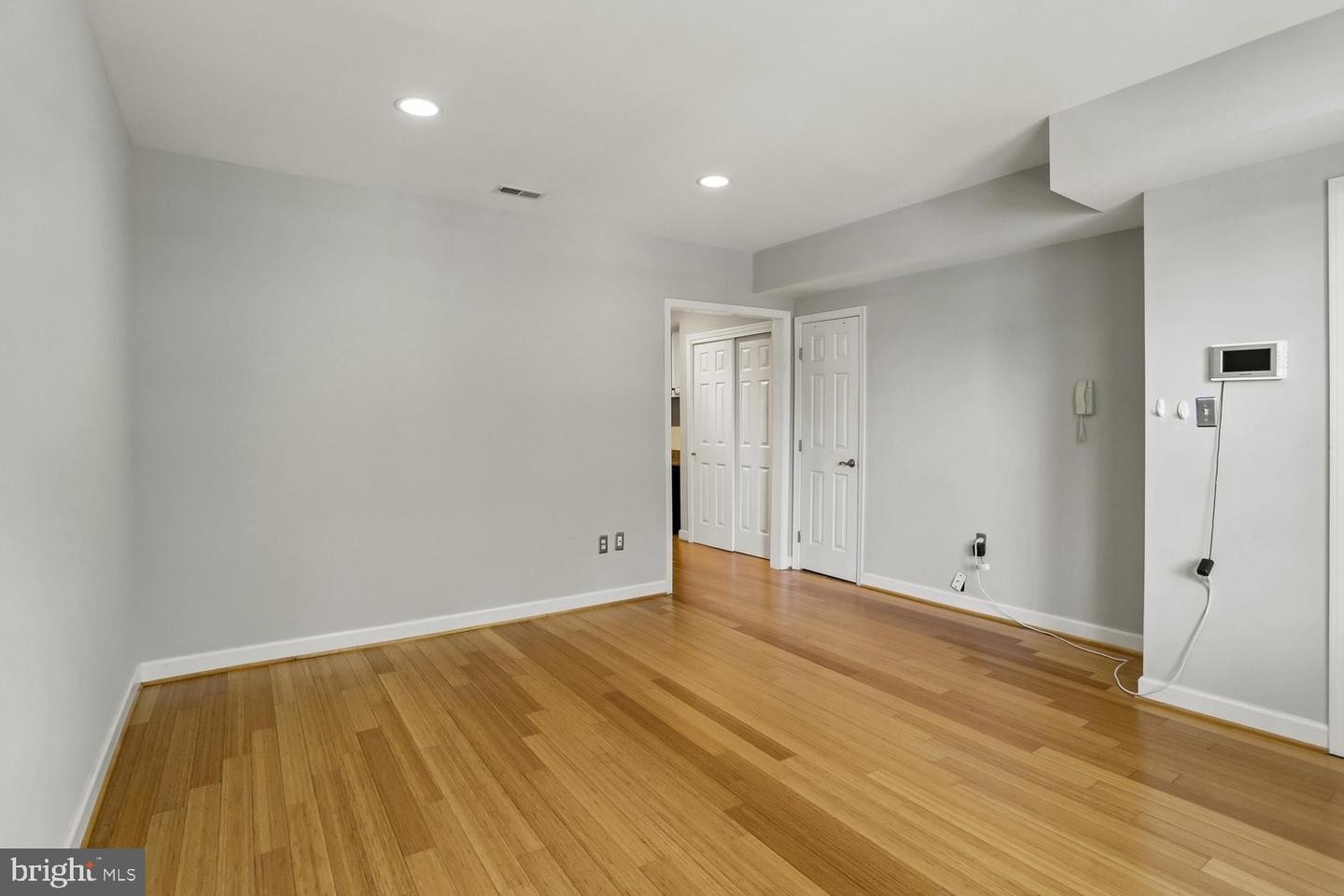 937 Randolph St Nw #1 Property Photo 6