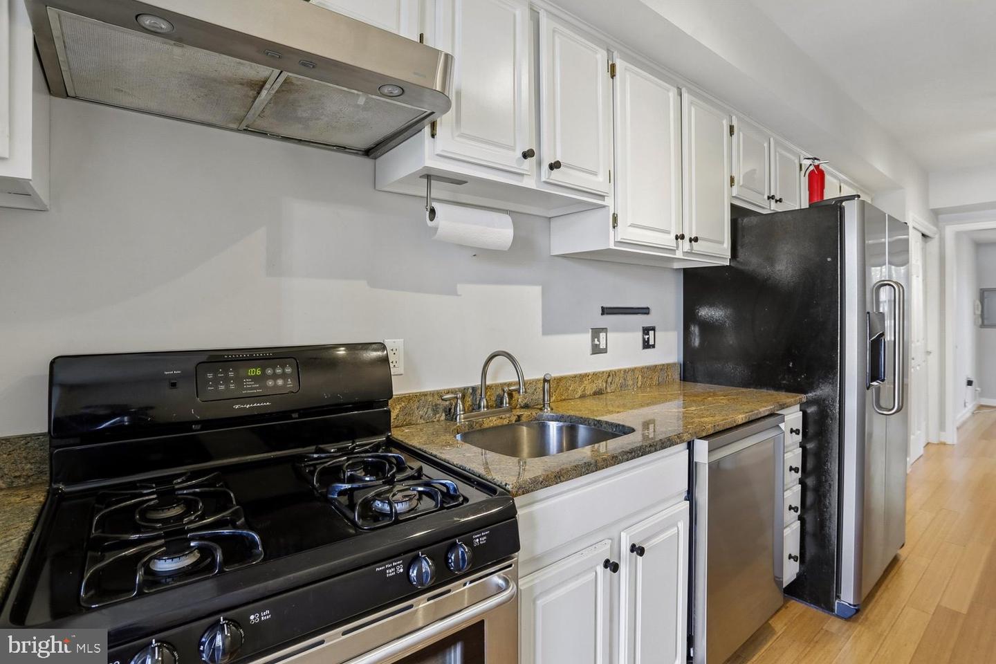 937 Randolph St Nw #1 Property Photo 13
