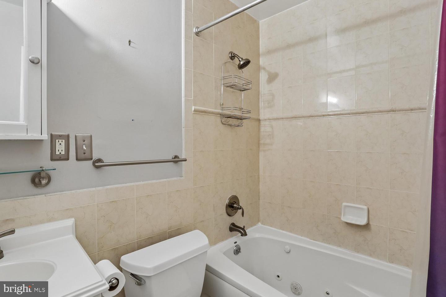 937 Randolph St Nw #1 Property Photo 31