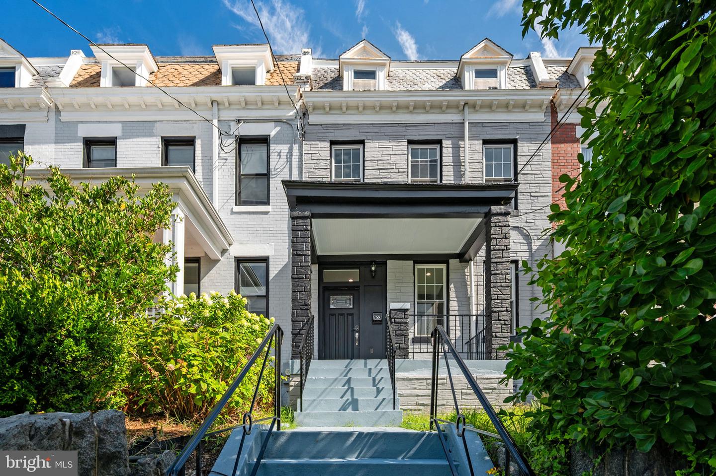 503 Randolph St Nw Property Photo 4