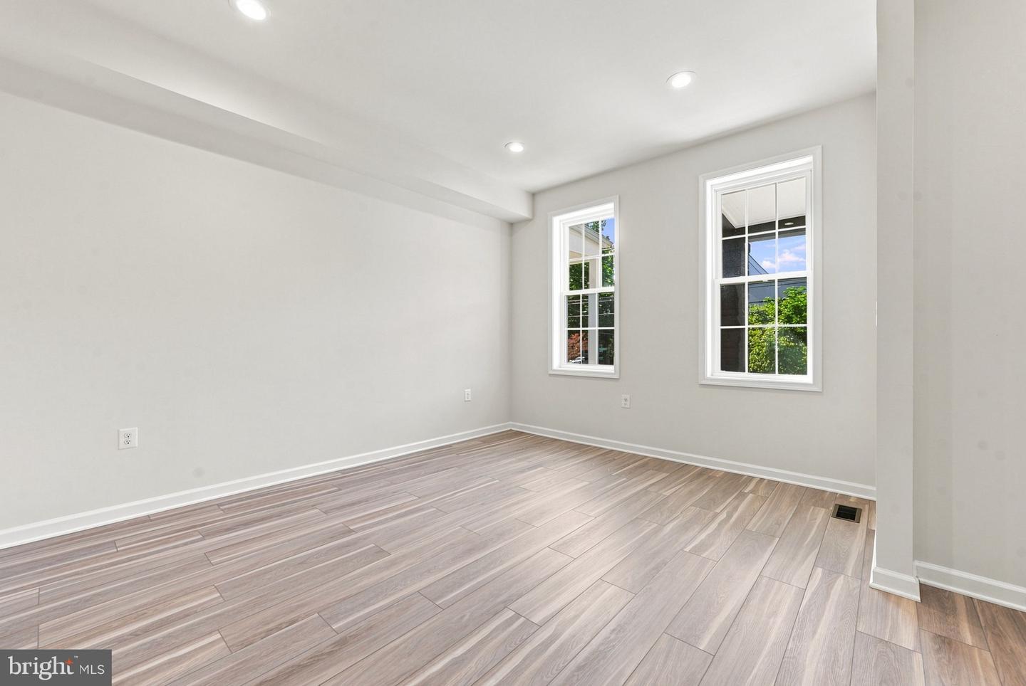 503 Randolph St Nw Property Photo 13
