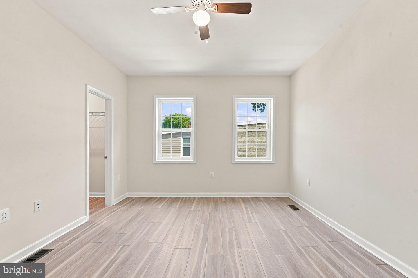 503 Randolph St Nw Property Photo 28