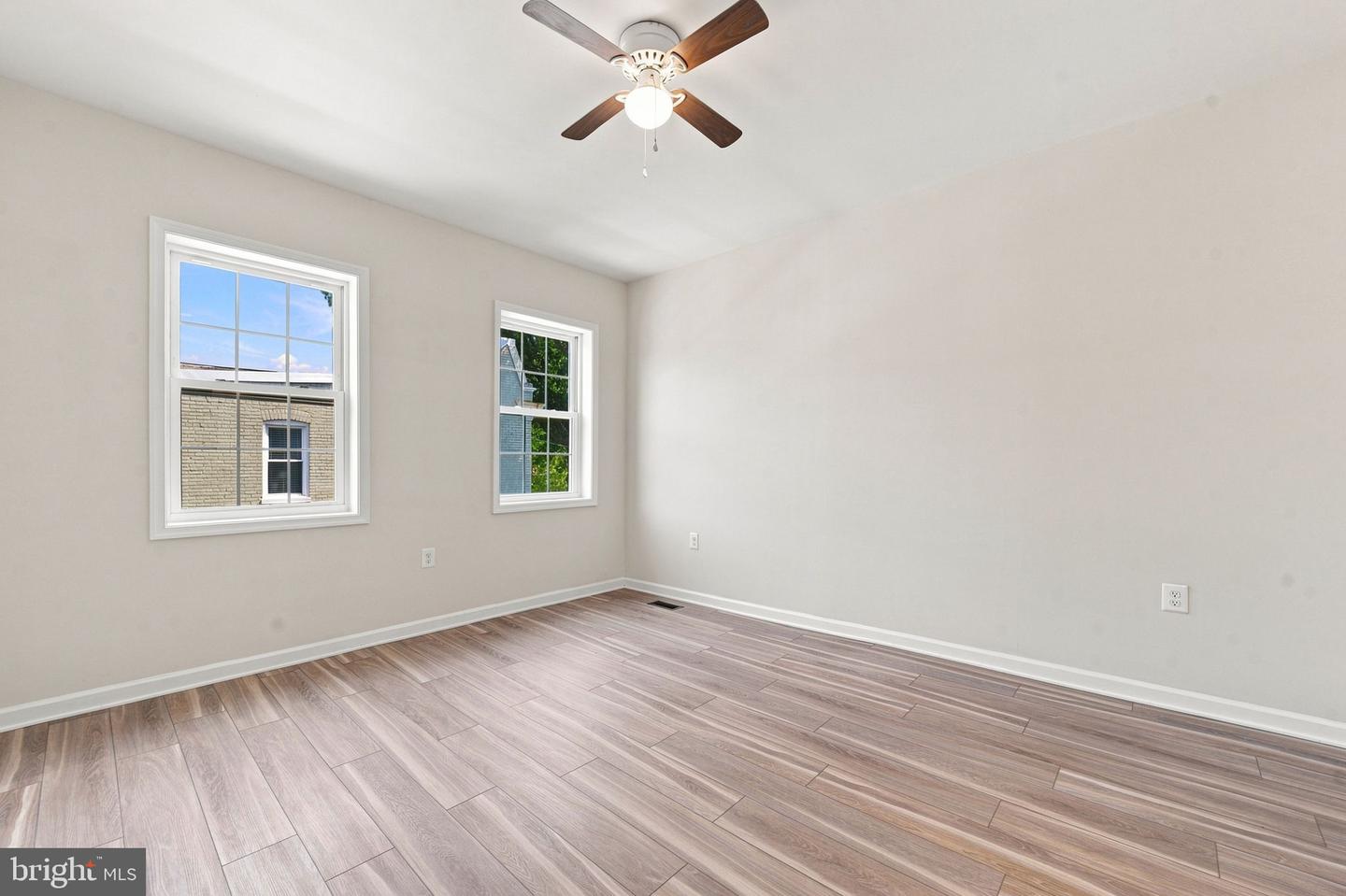 503 Randolph St Nw Property Photo 29