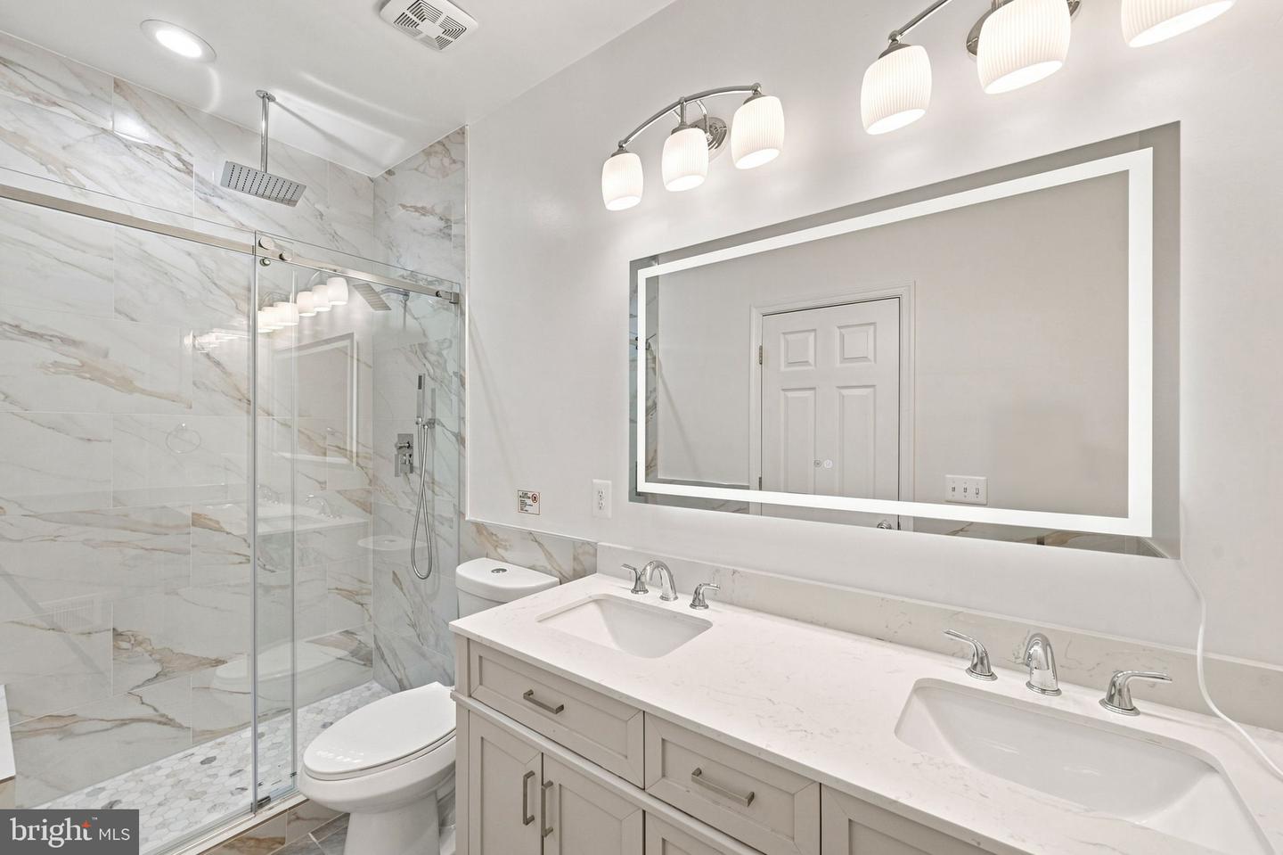 503 Randolph St Nw Property Photo 32