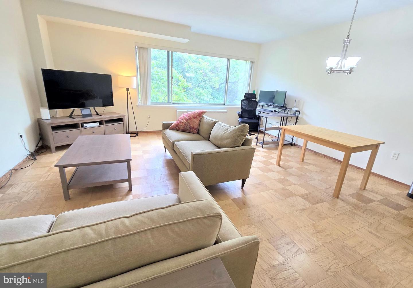 2755 Ordway St Nw #208 Property Photo 2