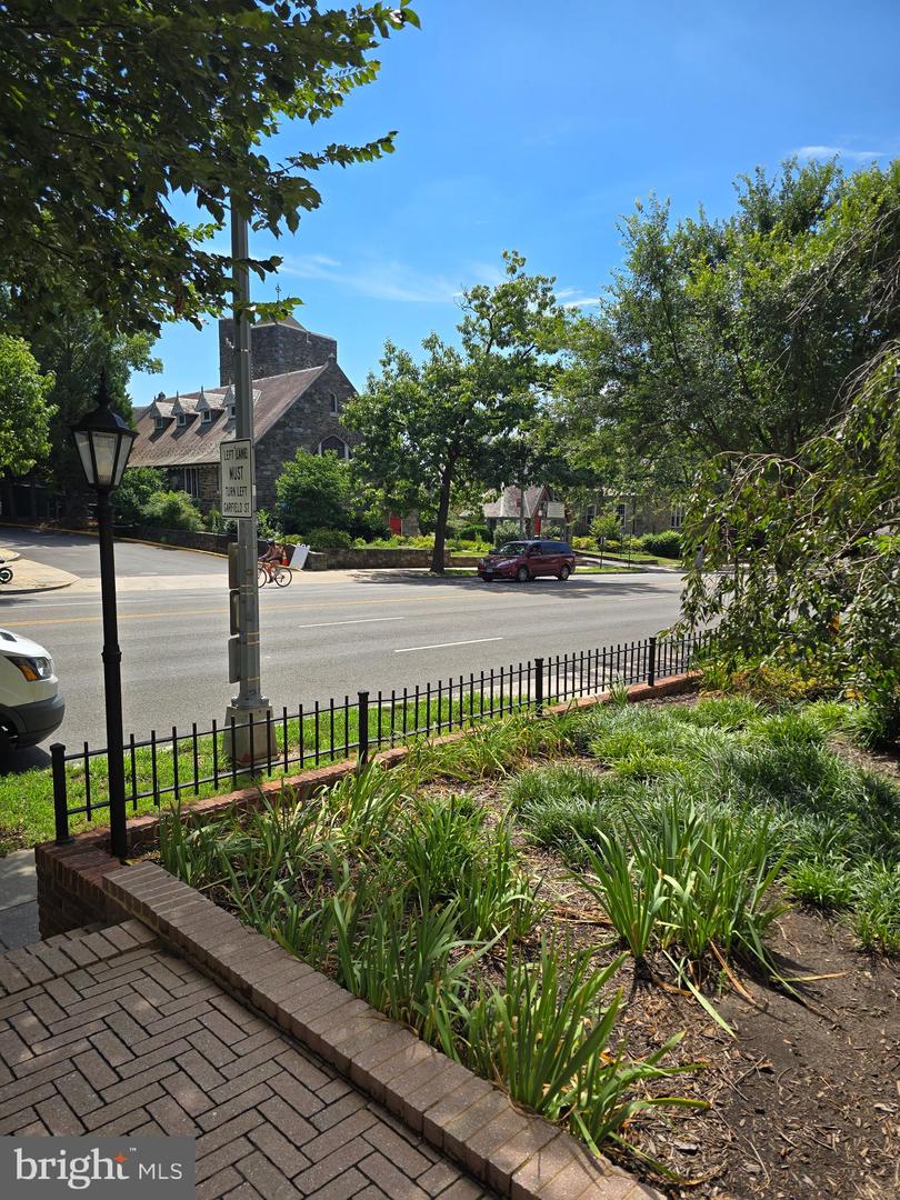 3022 Wisconsin Ave Nw #201 Property Photo 4
