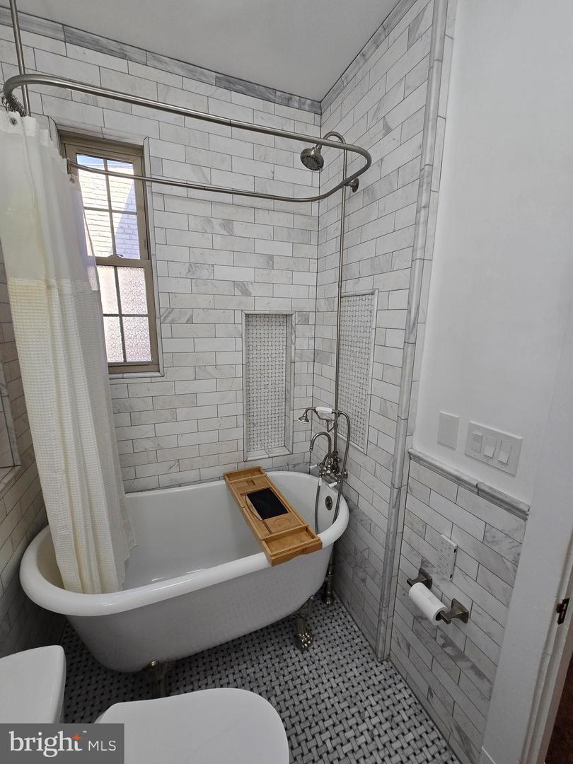 3022 Wisconsin Ave Nw #201 Property Photo 14