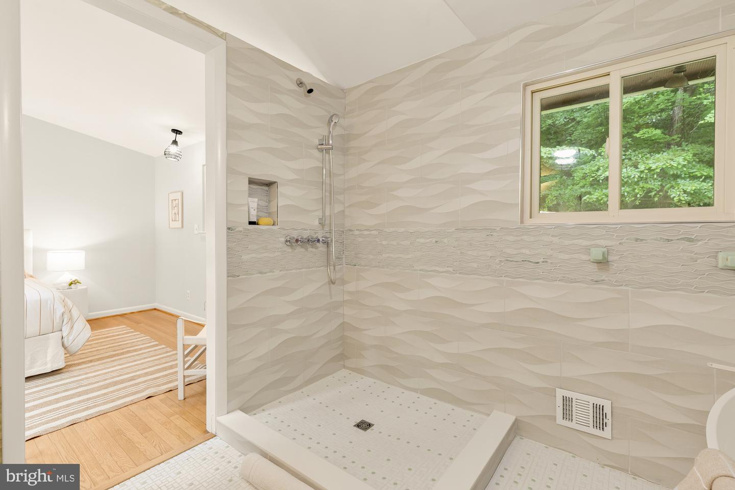 1840 Primrose Rd Nw Property Photo 25
