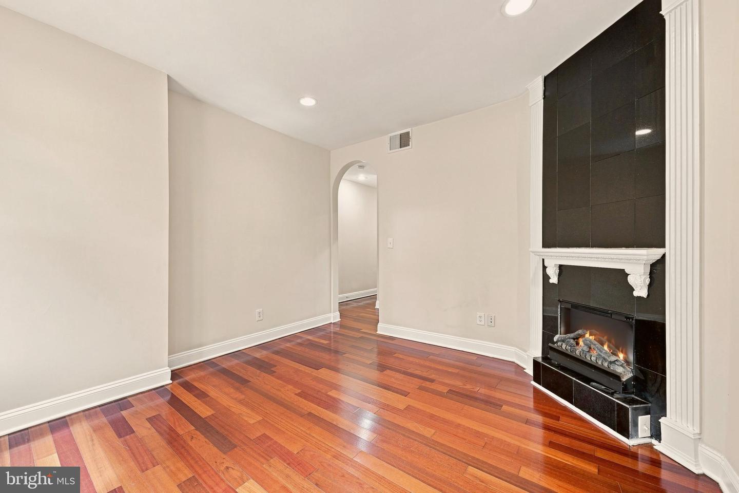 3005 Sherman Ave Nw #1 Property Photo 3