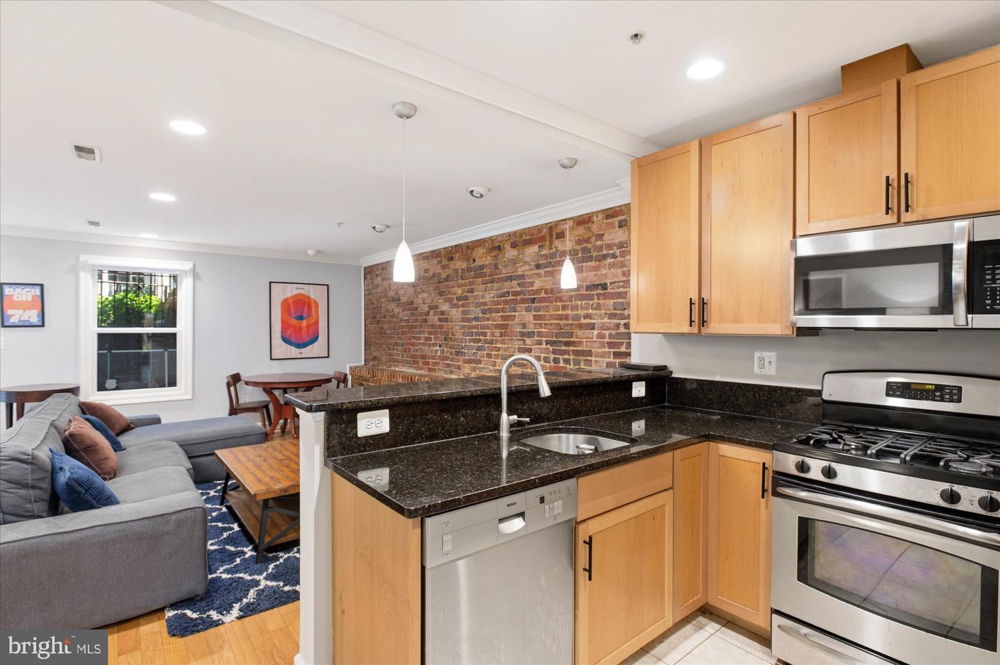 28 Bryant St Nw #1 Property Photo 10