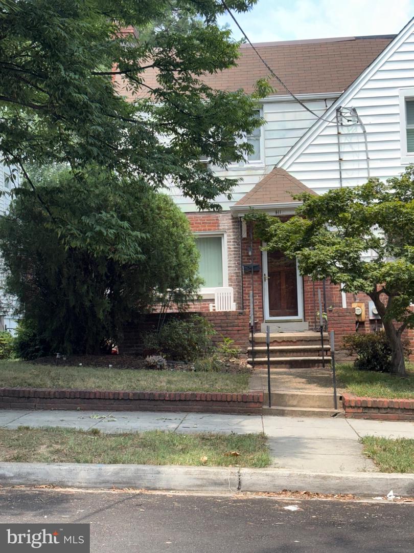 411 PEABODY ST NW Property Photo 1