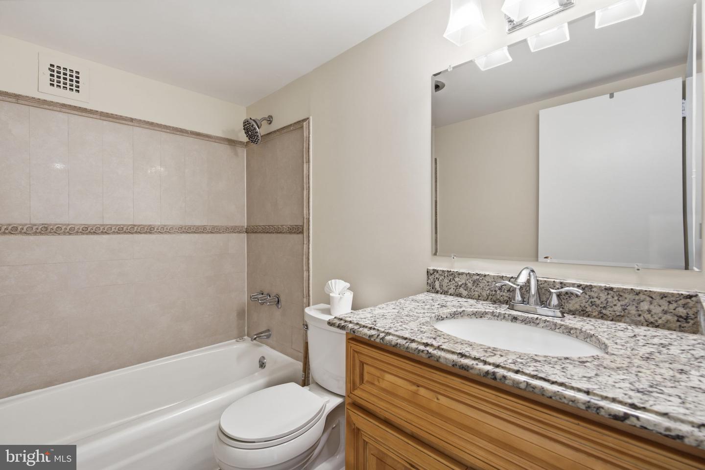 700 7th St Sw #717 Property Photo 8